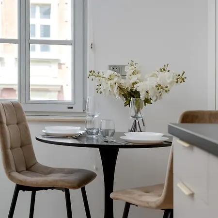 Urokliwe W Sercu Wroclawia By Renters ヴロツワフ